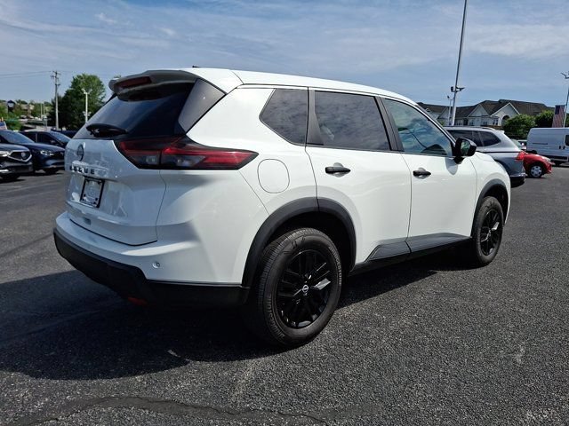 Used 2025 Nissan Rogue S FWD image 8