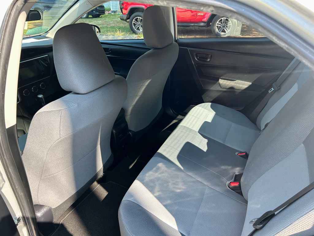 Used 2019 Toyota Corolla L FWD image 10