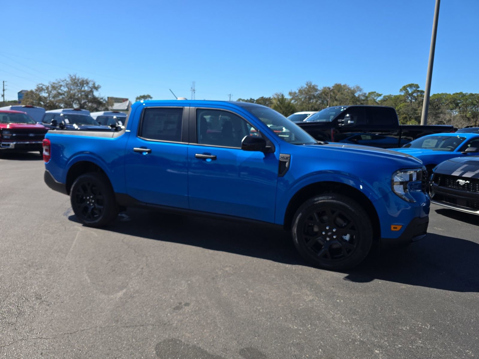 New 2025 Ford Maverick XLT w/ XLT Luxury Package AWD/4WD image 2
