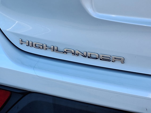 Used 2023 Toyota Highlander XLE image 31
