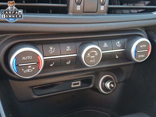 Used 2025 Alfa Romeo Giulia AWD image 17