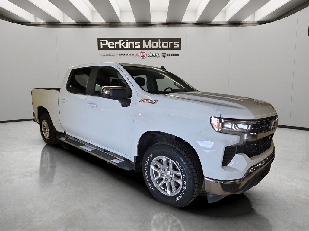 Used 2025 Chevrolet Silverado 1500 LT image 7