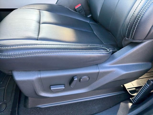 Certified 2020 Ford F350 Lariat w/ Chrome Package image 26