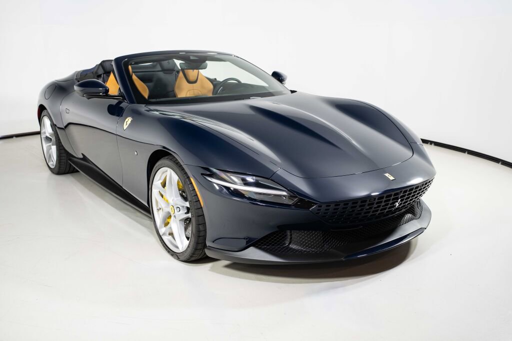 Used 2024 Ferrari Roma Spider image 6