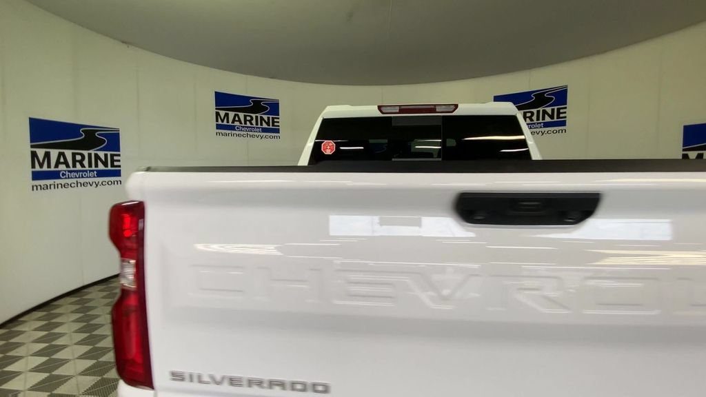 Used 2025 Chevrolet Silverado 1500 LT Trail Boss w/ Convenience Package II AWD/4WD image 9