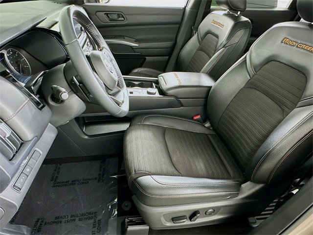 Used 2023 Nissan Pathfinder Rock Creek image 9