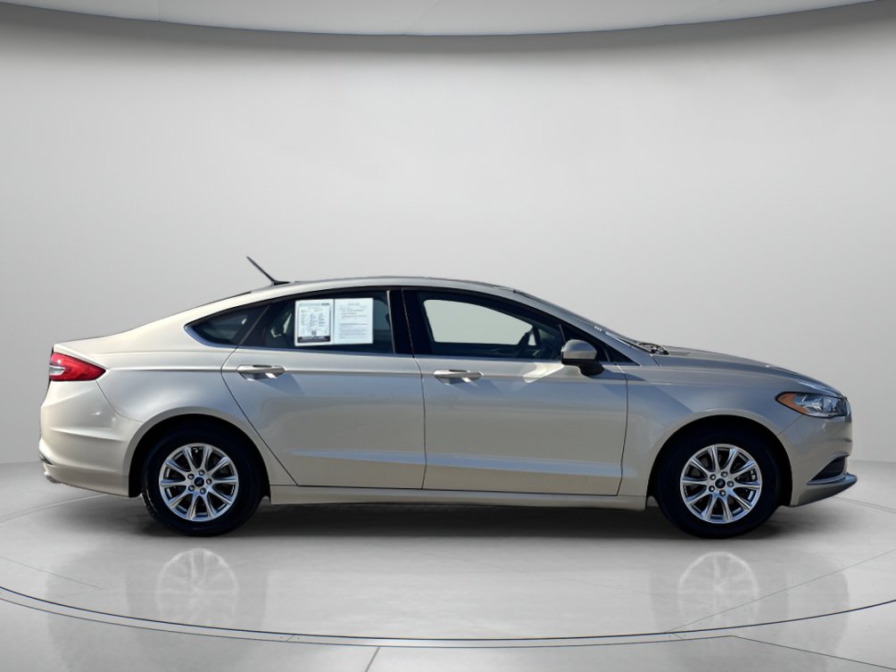 Used 2017 Ford Fusion S FWD image 2