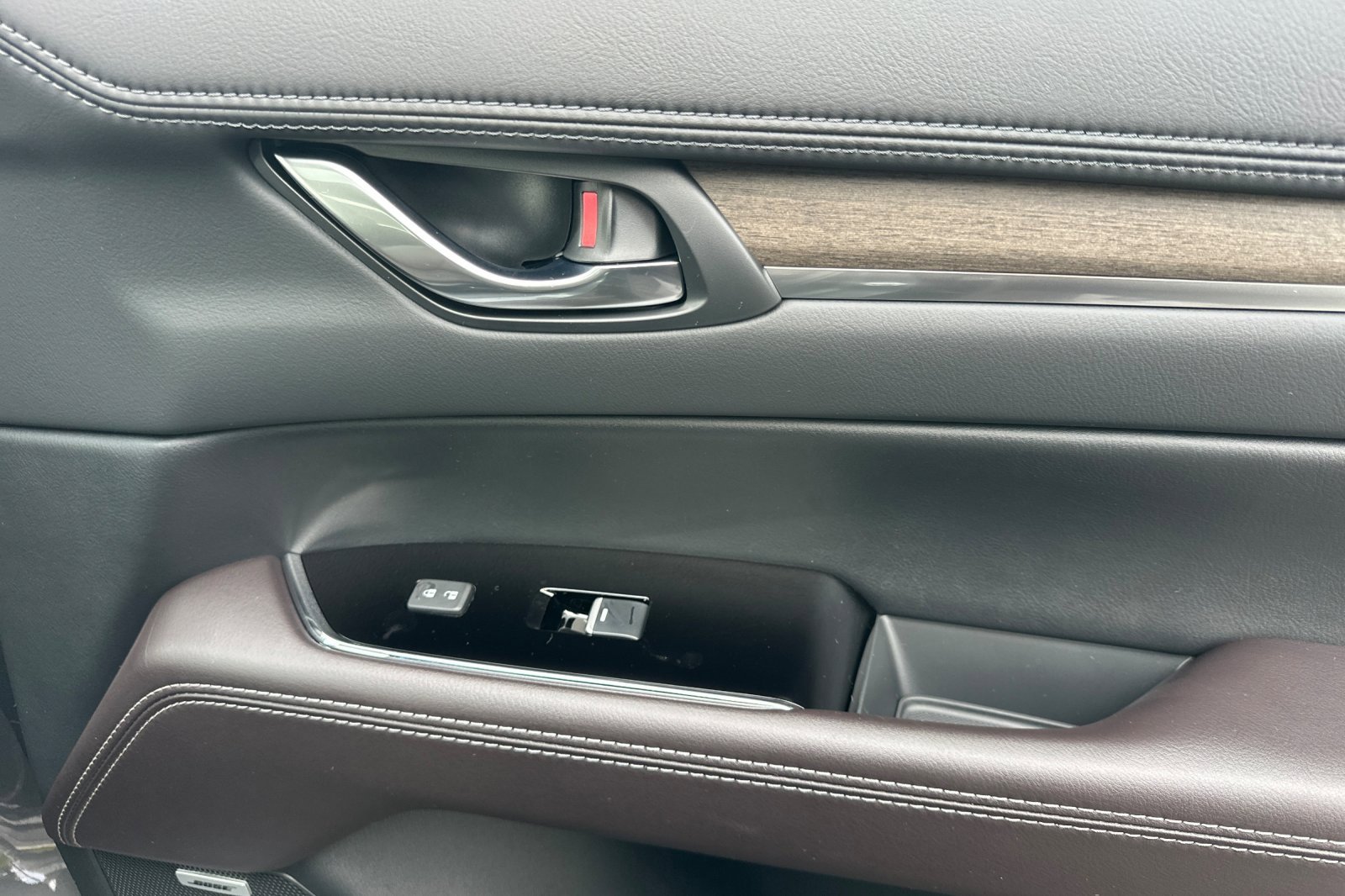 New 2025 MAZDA CX-5 Signature image 18