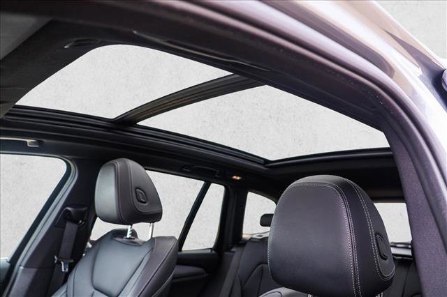 Used 2023 BMW X3 xDrive30i w/ Premium Package image 11