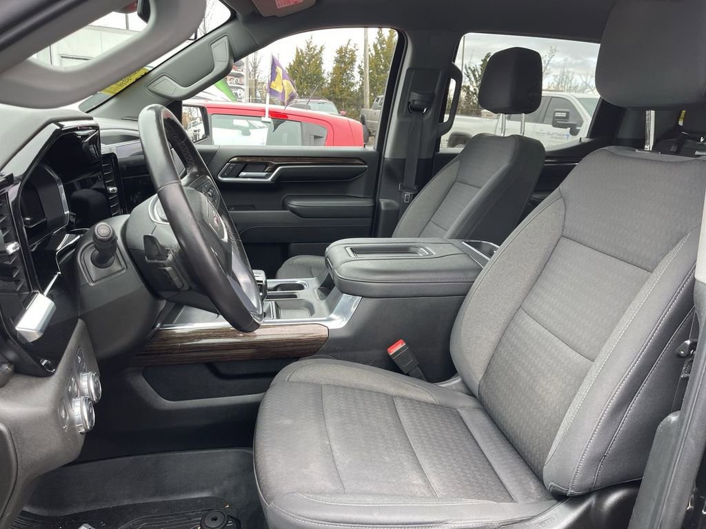 Used 2022 GMC Sierra 1500 Elevation w/ Preferred Package image 8