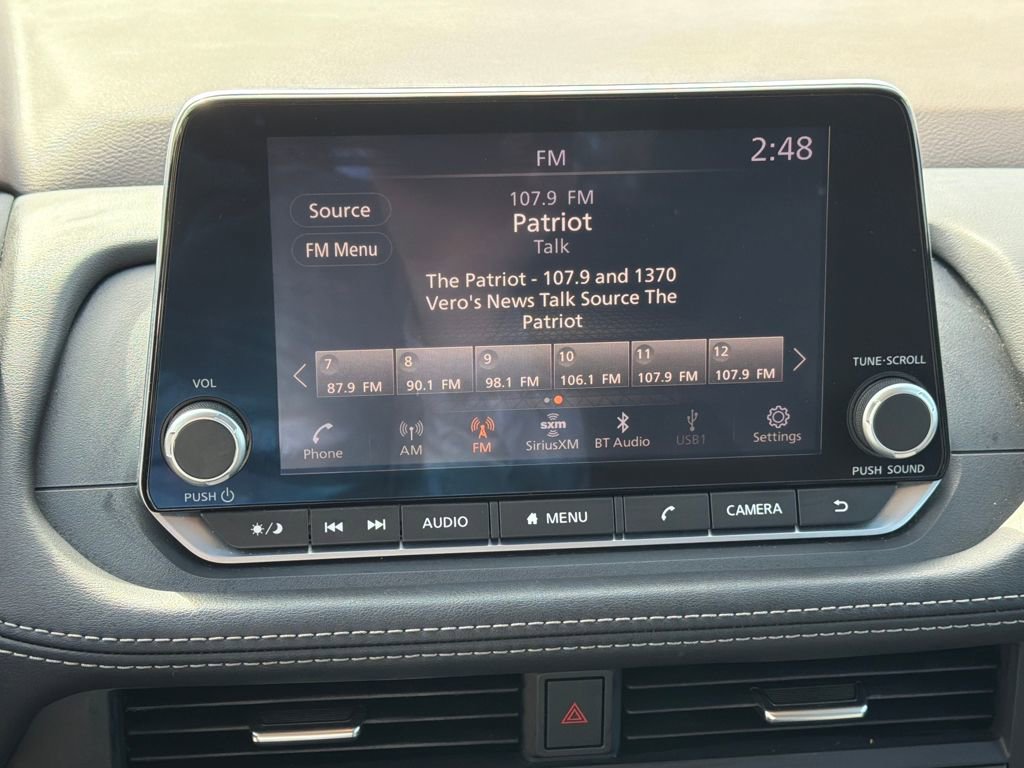 Used 2023 Nissan Rogue SV image 27