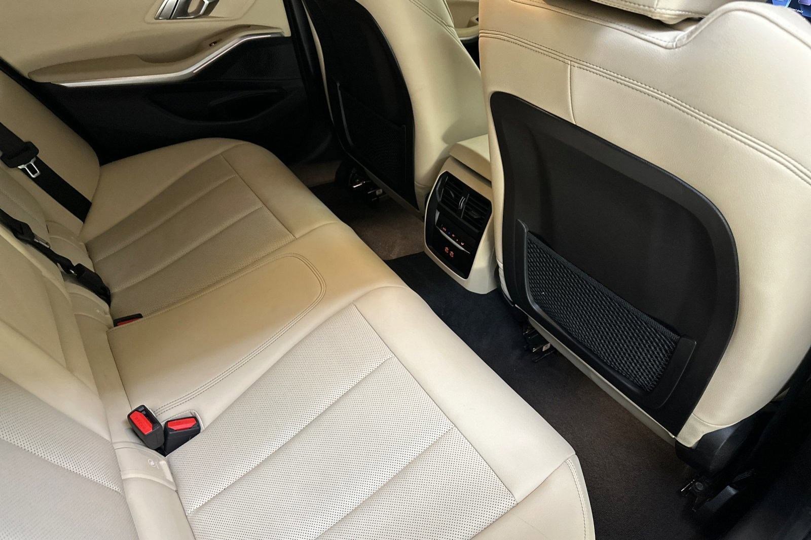 Certified 2023 BMW 330i Sedan w/ Driving Assistance Package image 29