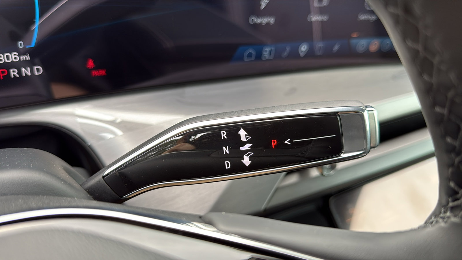 New 2026 Cadillac Vistiq Luxury w/ LPO, Floor Liner Package image 17