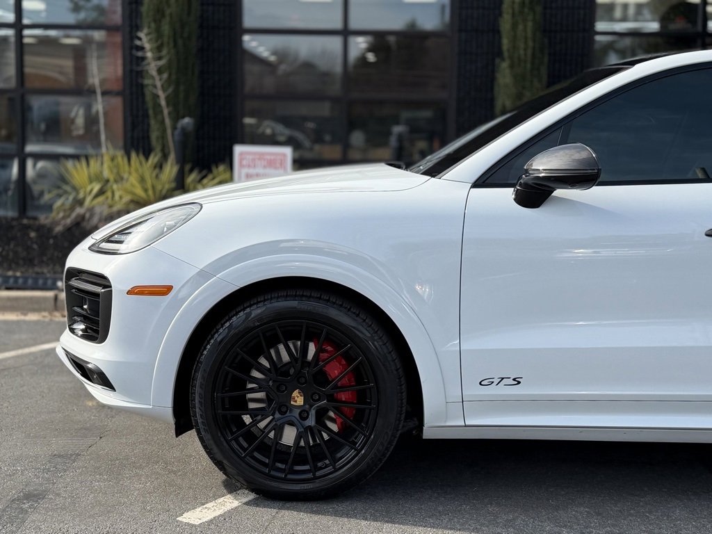 Used 2023 Porsche Cayenne GTS image 10