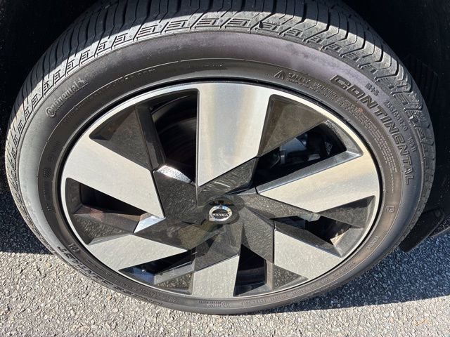 New 2025 Volvo XC60 T8 Plus w/ Protection Package Premier image 16