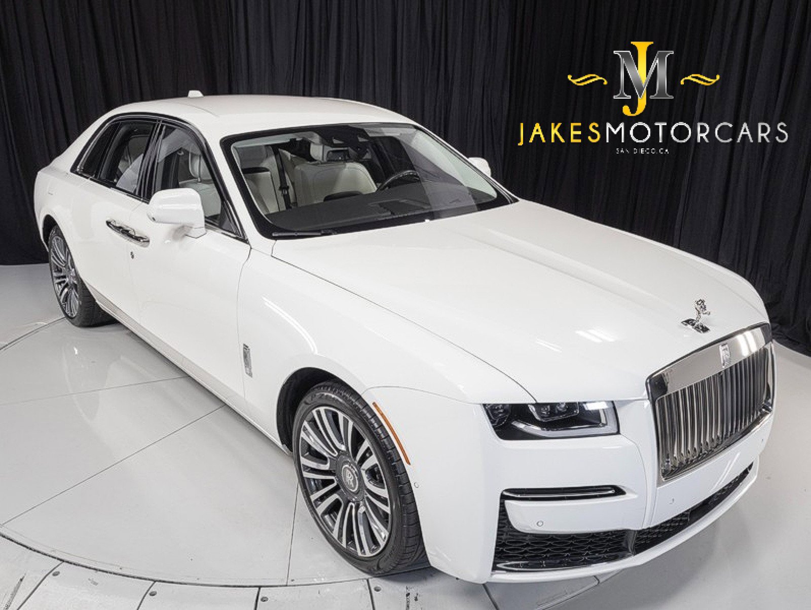 Used 2022 Rolls-Royce Ghost w/ Ghost Package AWD/4WD image 16