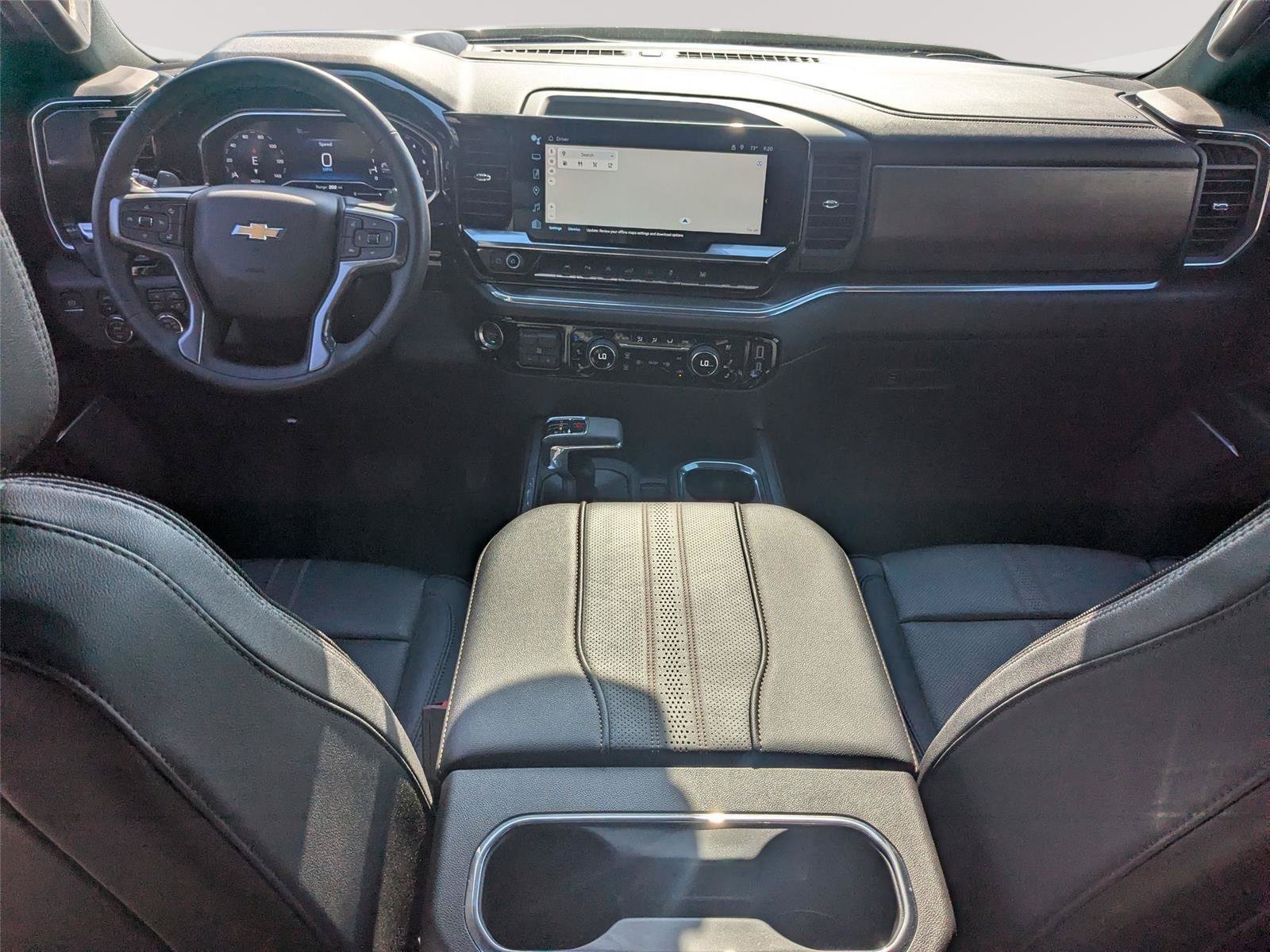 Used 2024 Chevrolet Silverado 1500 High Country w/ Technology Package AWD/4WD image 31