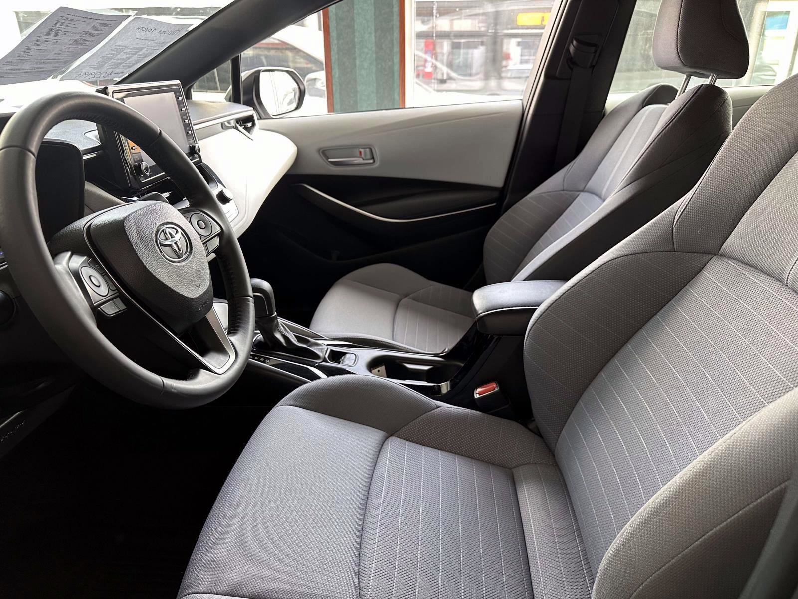 Used 2022 Toyota Corolla SE FWD image 10