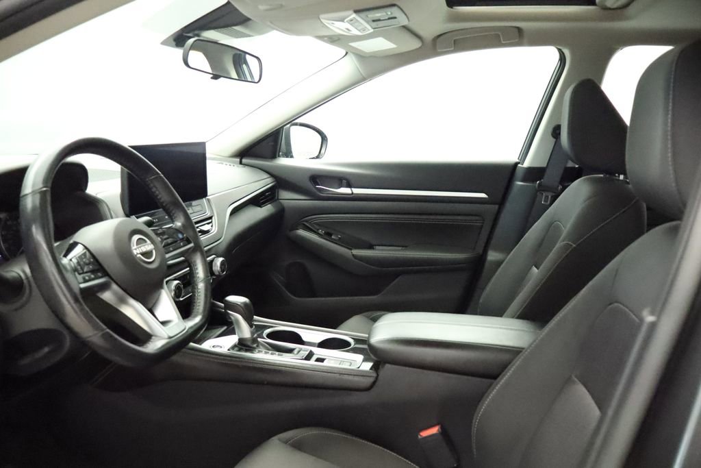 Used 2023 Nissan Altima 2.5 SV w/ SV Premium Package AWD/4WD image 28