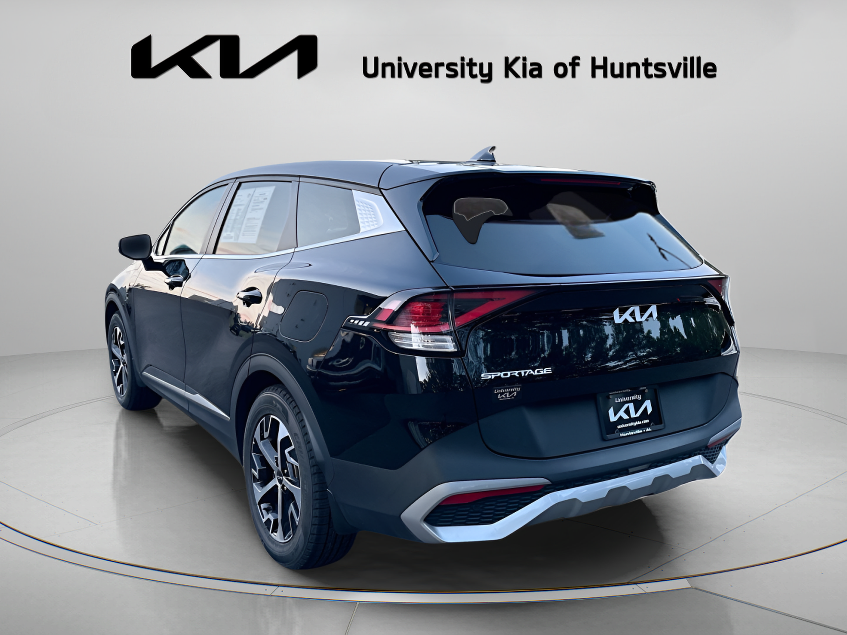 Used 2023 Kia Sportage EX FWD image 6