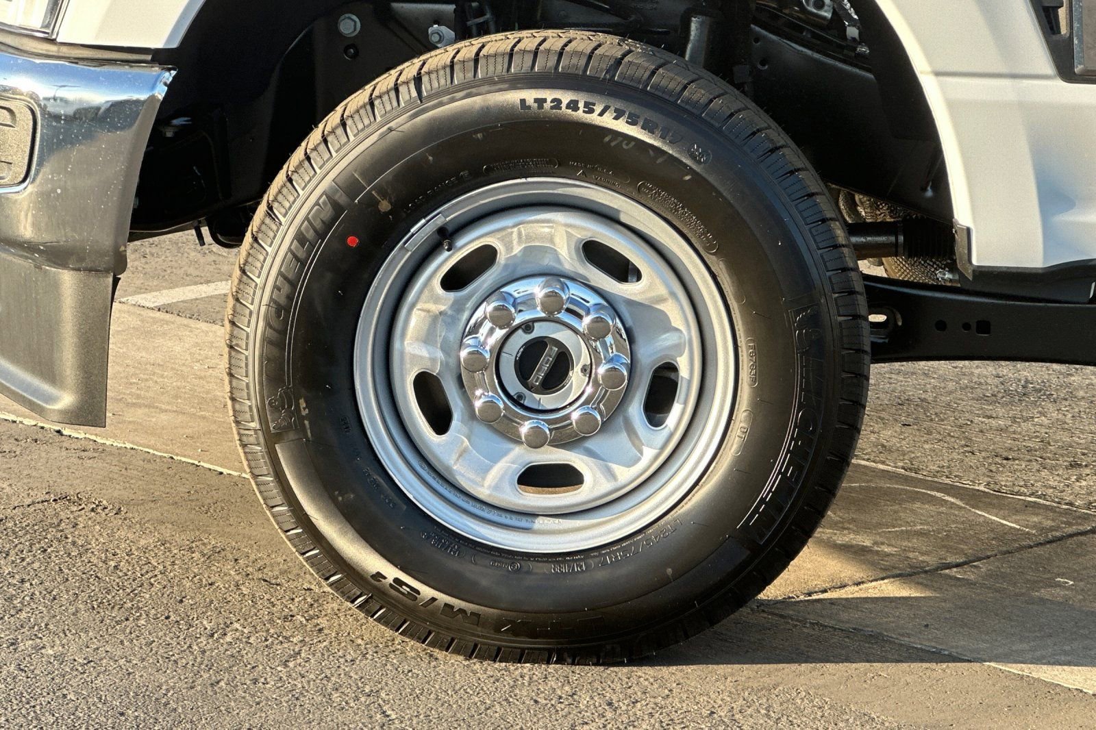 New 2026 Ford F250 XL w/ XL Chrome Package image 22