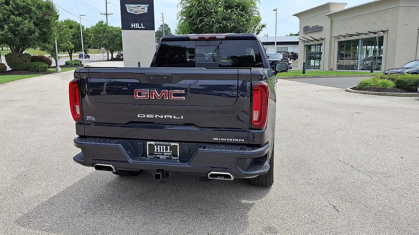Used 2022 GMC Sierra 1500 Denali AWD/4WD image 8