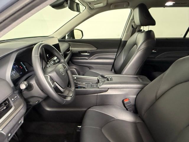 Used 2024 Toyota Grand Highlander XLE AWD/4WD image 27