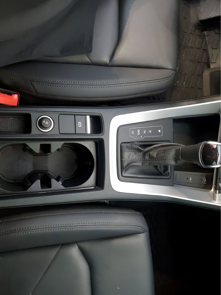 Used 2022 Audi Q3 2.0T Premium image 38