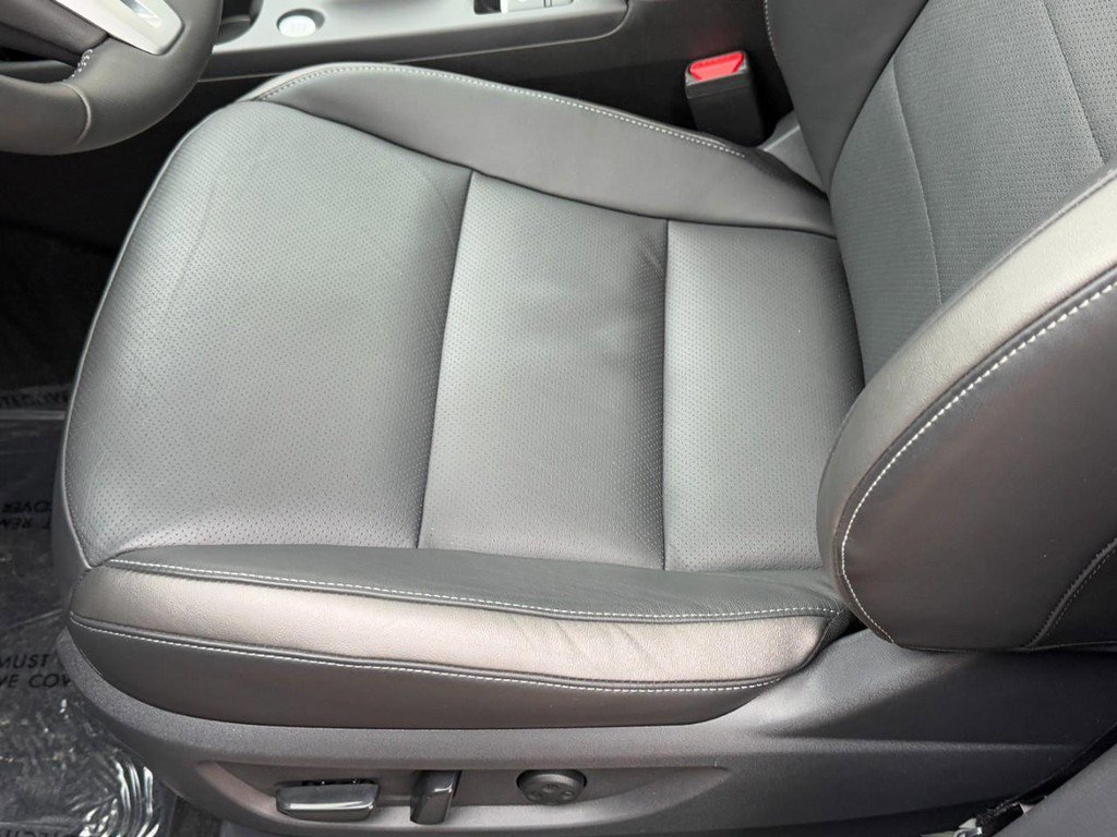 Used 2025 INFINITI QX50 Luxe image 26