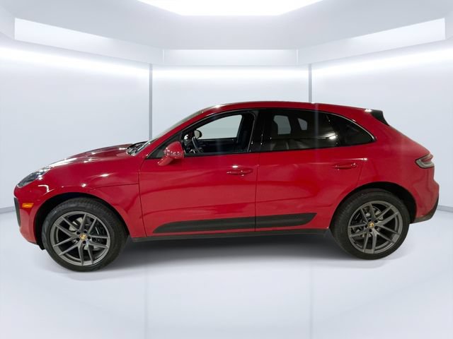 Certified 2026 Porsche Macan AWD/4WD image 8