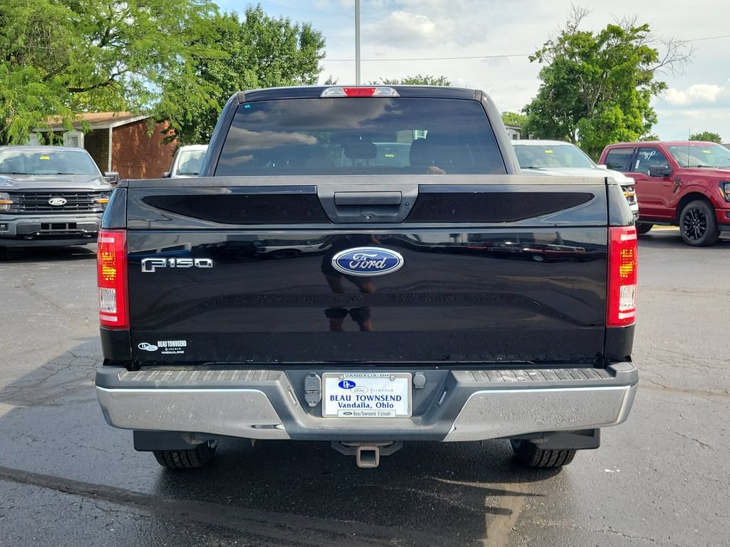 Used 2016 Ford F150 XLT w/ Trailer Tow Package RWD image 5