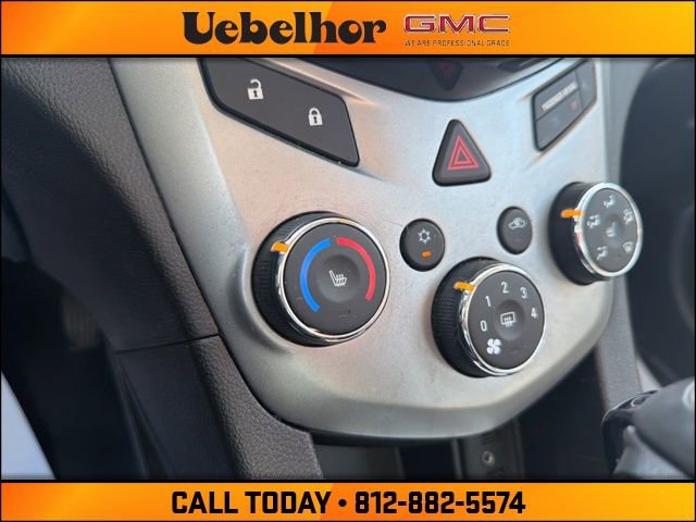 Used 2020 Chevrolet Sonic Premier image 29