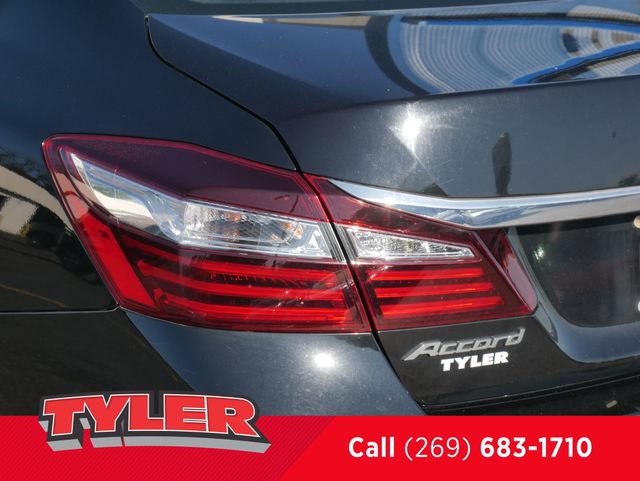 Used 2017 Honda Accord EX-L image 12