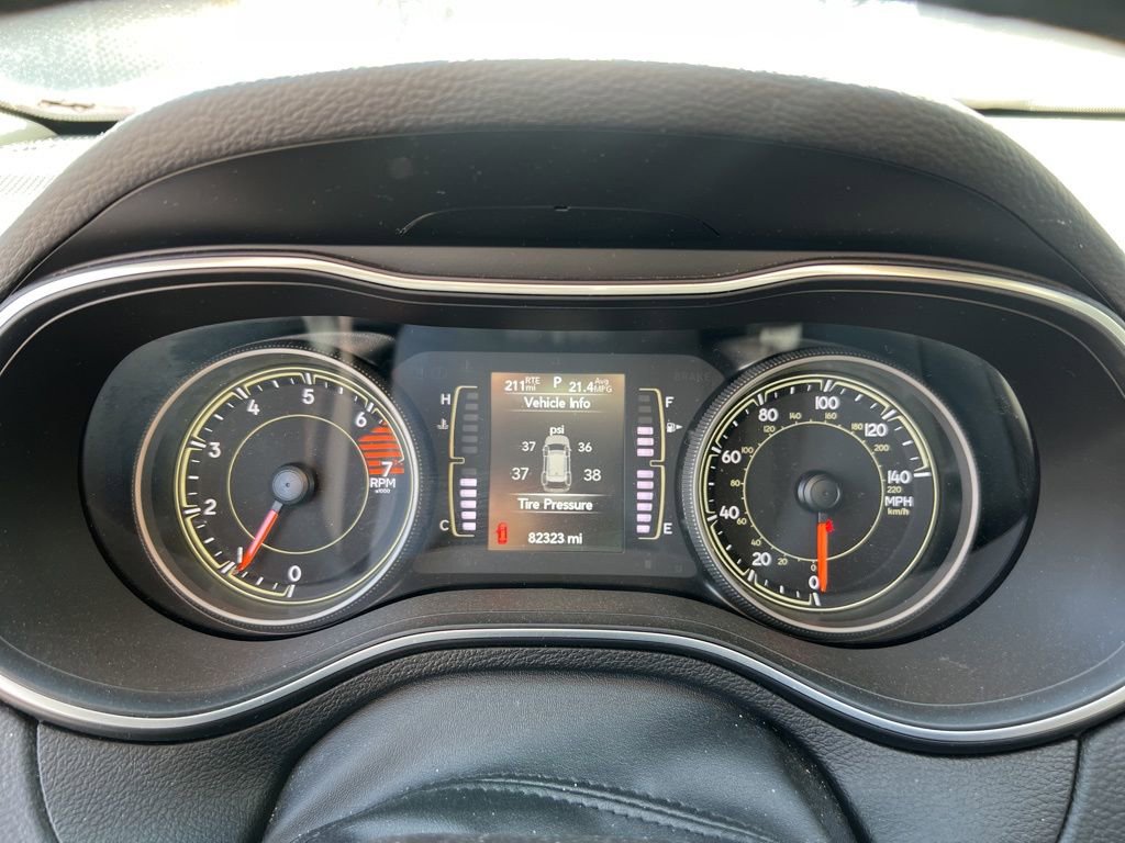 Used 2021 Jeep Cherokee Latitude Plus image 15