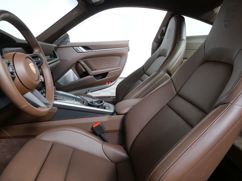 Certified 2025 Porsche 911 Carrera S image 5