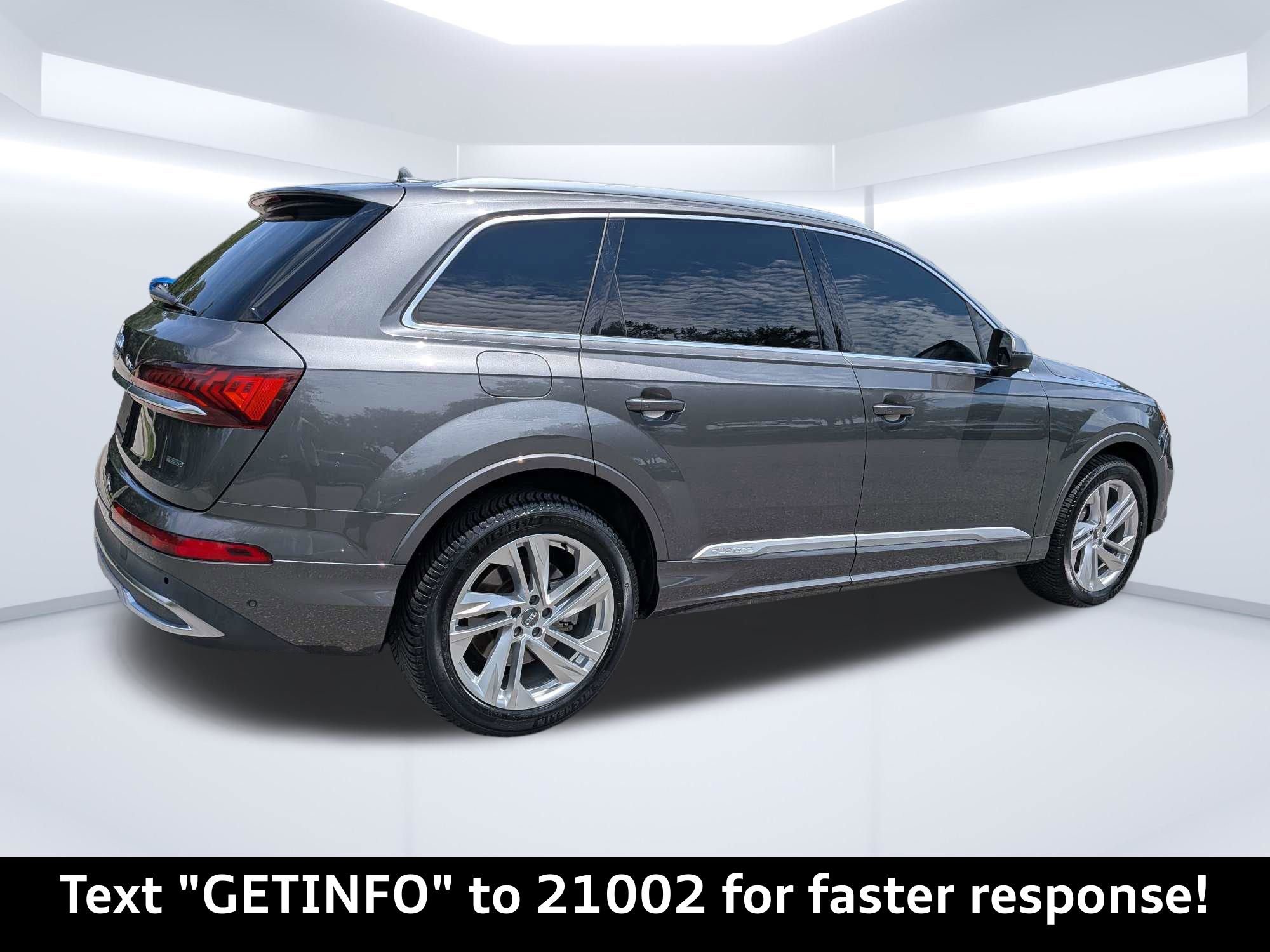 Used 2020 Audi Q7 2.0T Premium Plus w/ Premium Plus Package AWD/4WD image 3