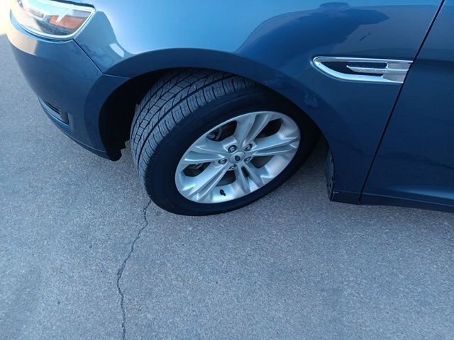 Used 2019 Ford Taurus SE image 33
