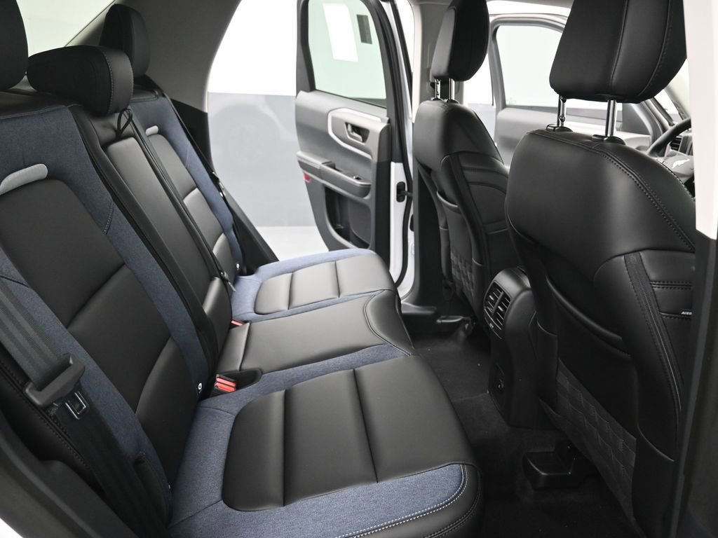 New 2025 Ford Bronco Sport Outer Banks AWD/4WD image 10
