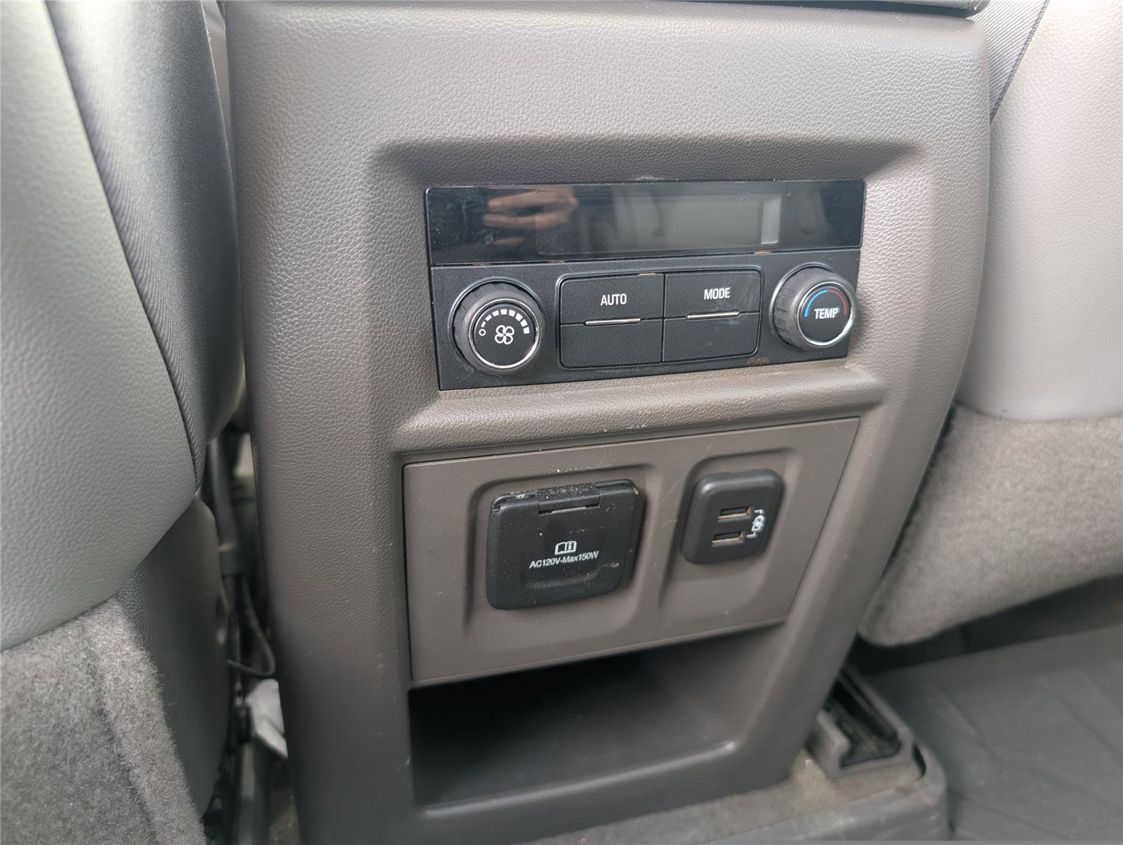 Used 2018 Chevrolet Traverse LT w/ LPO, Cargo Package image 30