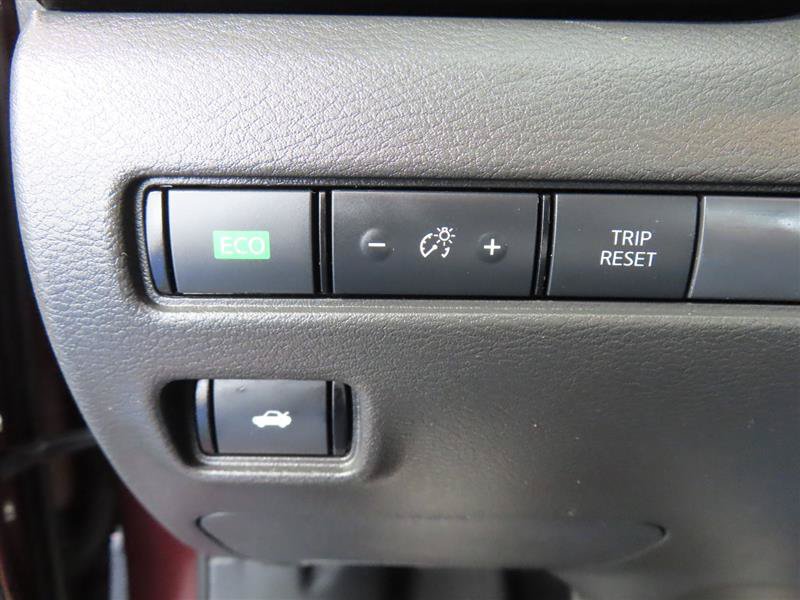 Used 2025 Nissan Sentra SV FWD image 17