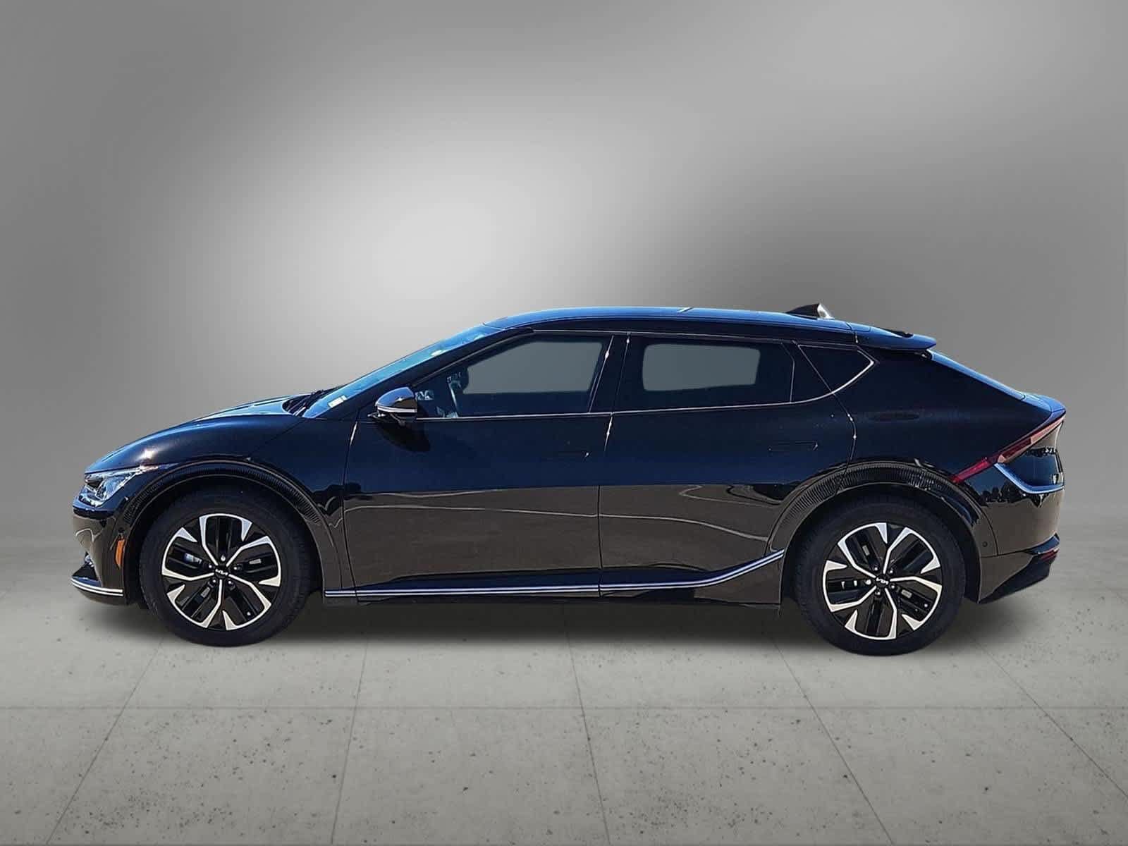 Certified 2023 Kia EV6 Wind w/ Wind Technology Package AWD/4WD image 3