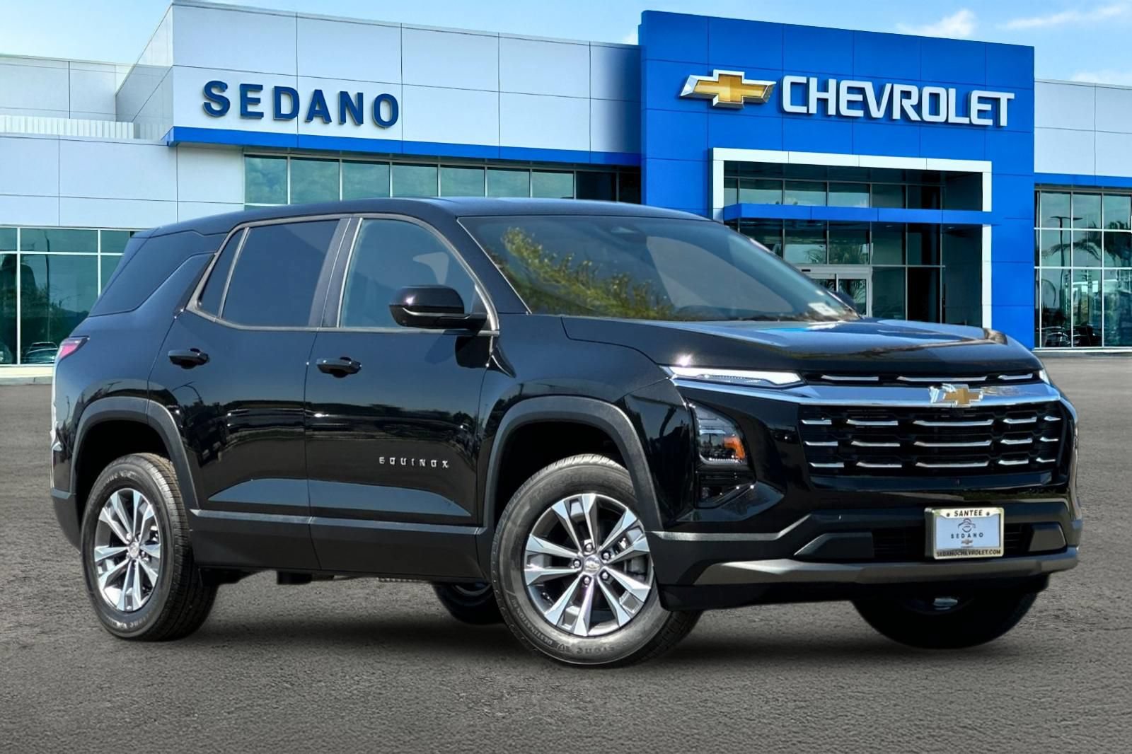 New 2026 Chevrolet Equinox LT w/ Safety and Technology Package FWD image 2