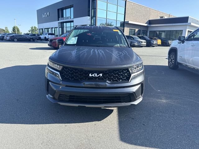 Certified 2022 Kia Sorento S FWD image 2
