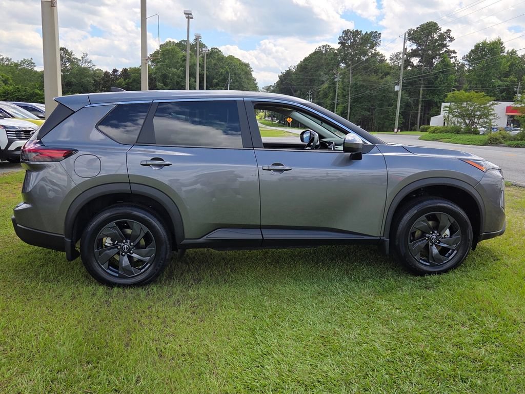 New 2026 Nissan Rogue SV FWD image 11