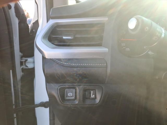 Used 2022 GMC Acadia SLE w/ Driver Convenience Package image 22