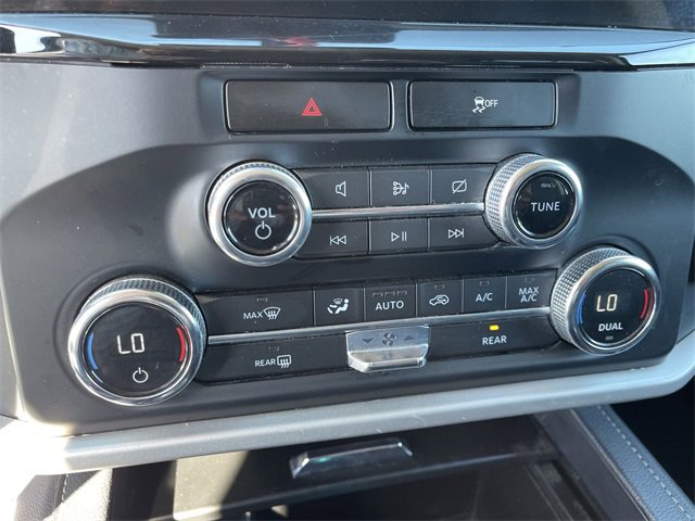 Used 2022 Ford Expedition XLT image 19