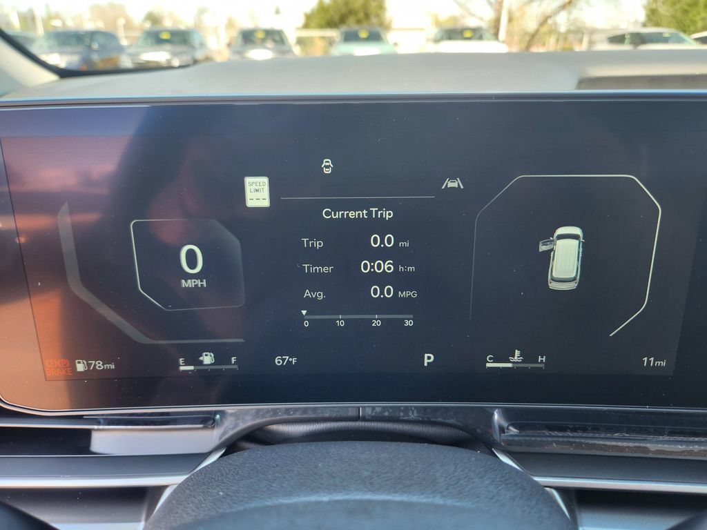 New 2026 Kia Carnival SX w/ SX Dark Edition Package FWD image 16