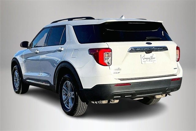 Used 2020 Ford Explorer XLT w/ Comfort Package image 4