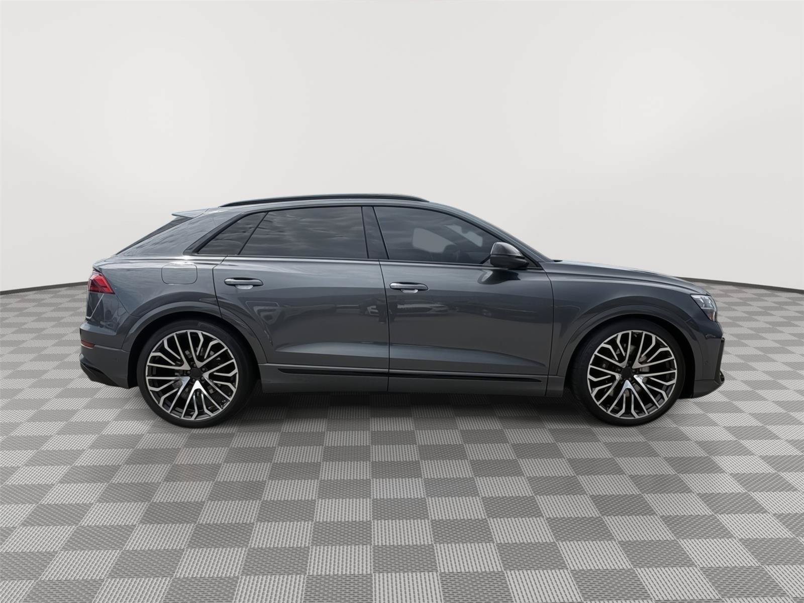 Certified 2024 Audi SQ8 Prestige AWD/4WD image 6