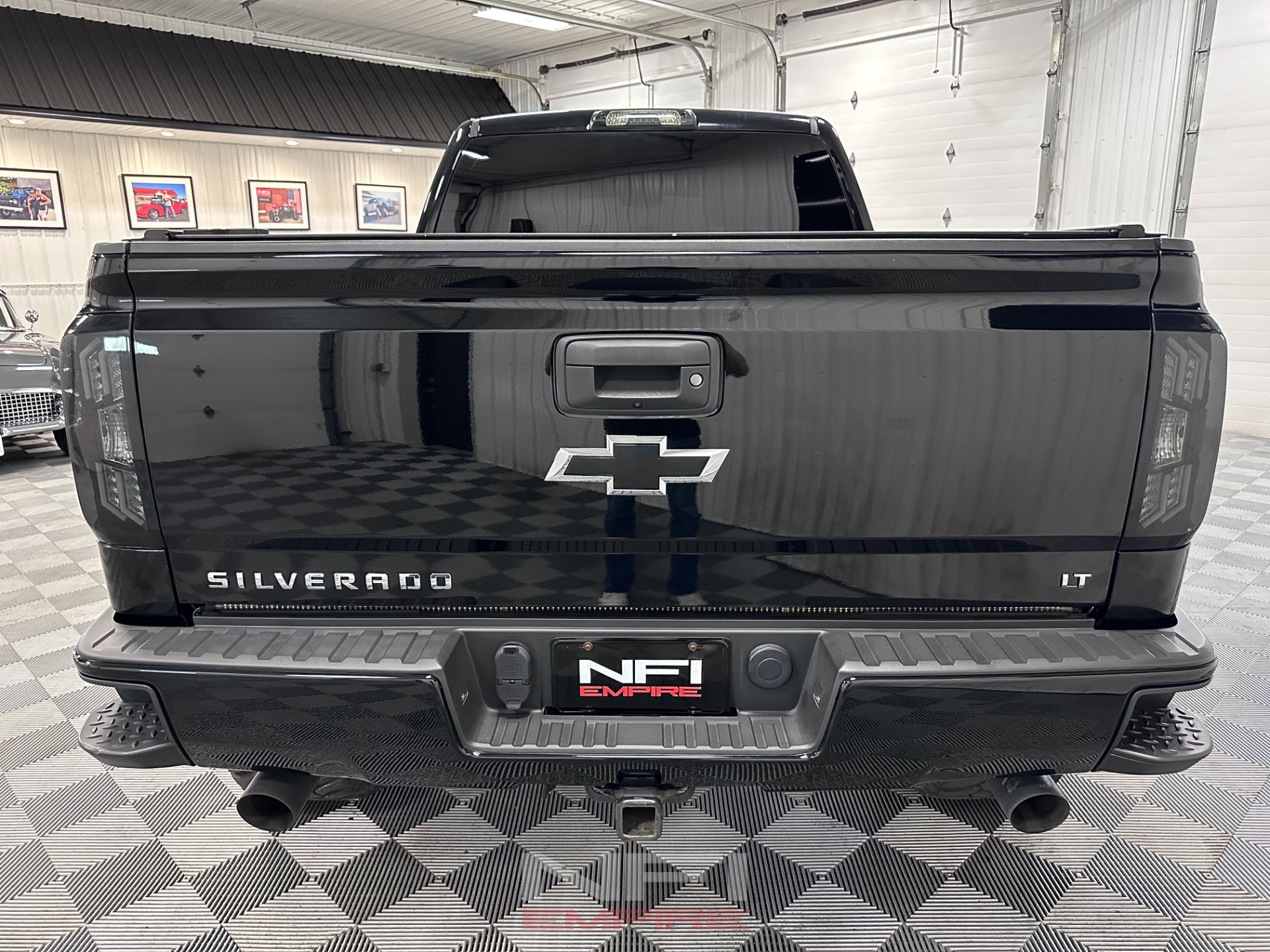 Used 2017 Chevrolet Silverado 1500 LT w/ All Star Edition AWD/4WD image 9
